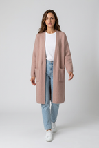 alva-lang-stickad-cardigan-med-fickor-rosa - Dammode [product_title] [variant_title] dam basplagg