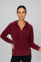 ribbad-hoodie-med-knappar-dam-vinrod-1 - Dammode [product_title] [variant_title] dam basplagg